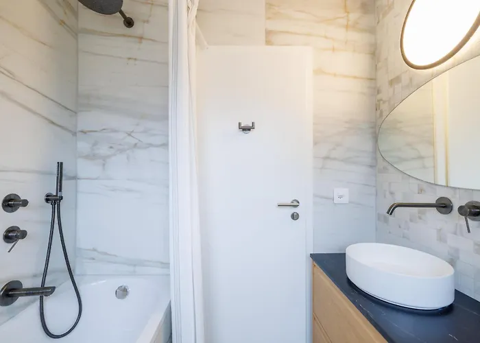 Luxe With Views Private Balcony 达沃斯