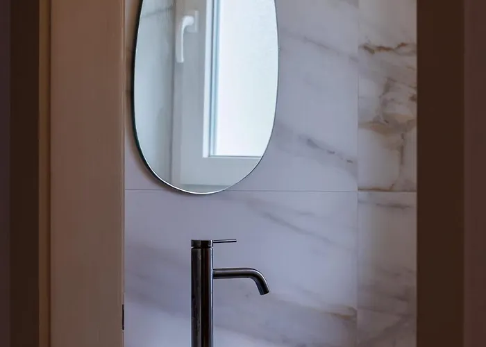 公寓 Luxe With Views Private Balcony