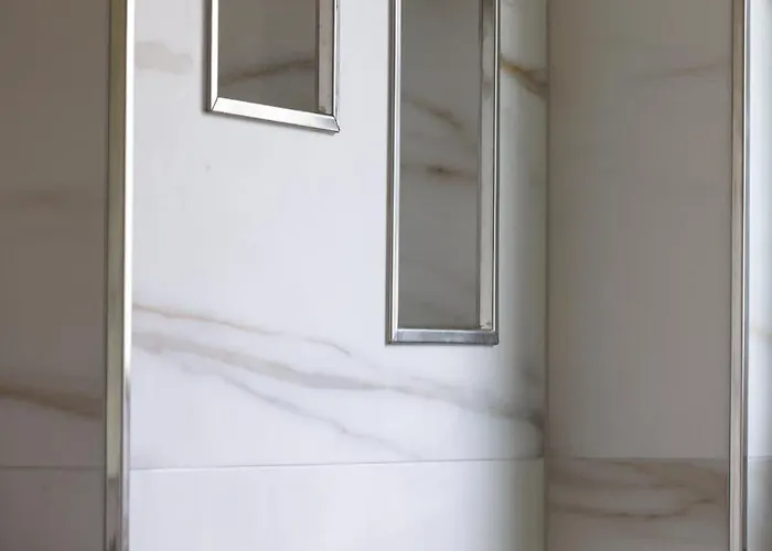 Luxe With Views Private Balcony Apartment Davos